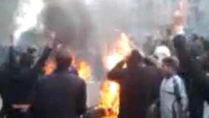 Violent street protests in Iran, thousands fighting back against police and government officials; maybe dawn of new revolution