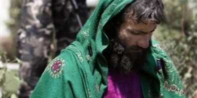 طالبان از پوشش زنانه تا جابجایی واسکت انتحاری در بین قرآن