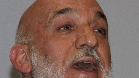 حذف زبان های بومی از دانشگاه ها و استفاده از زبان خارجی خیانت ملی ست!