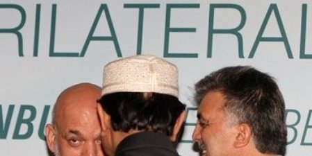اجلاس سران ایکو، حاشیه ای فربه تر از متن برای افغانستان