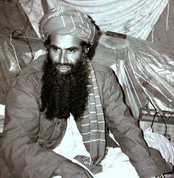 سیاف، جنایتکار معروف افغان و رابط اسامه بن لادن، رییس دادگاه عالی یا رییس پارلمان می شود؟