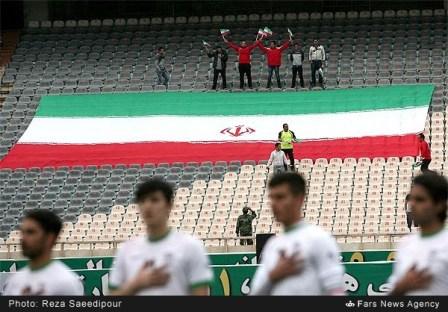 حضور تماشاگران ایرانی در ورزشگاه آزادی تهران