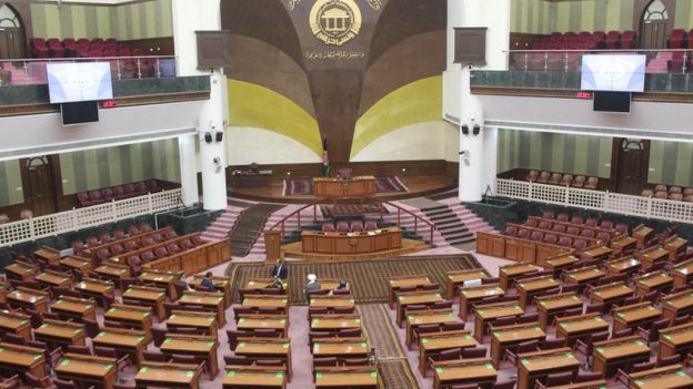 تقلب انتخاباتی پارلمان طوری عیار شده بود که غیر پشتون ها در اقلیت باشند